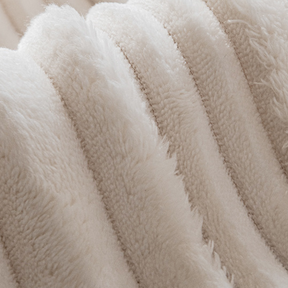 [Pague 1, Leve 2] Capa de Sofá Elara (A Delicadeza que Encanta Sua Sala!) + BRINDE: Almofada Decorativa